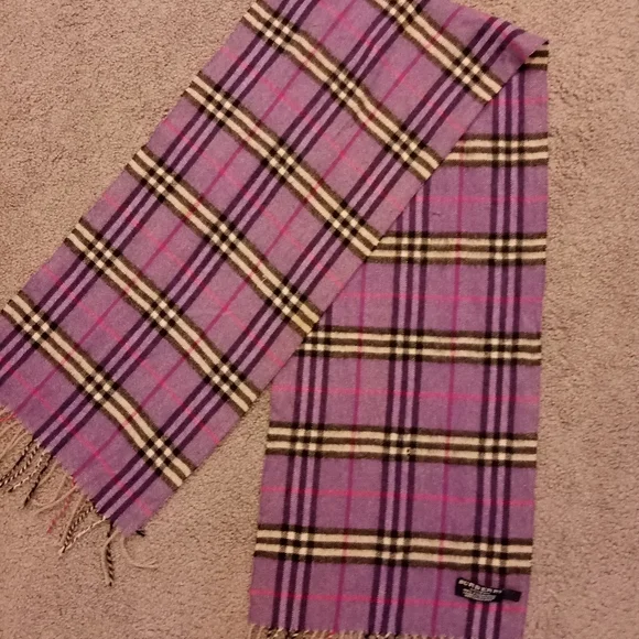 Burberry Vintage Cashmere Purple Nova Check Fringe Scarf - Picture 2 of 8